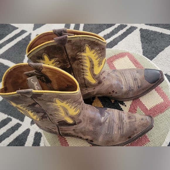 Brown and Yellow Cowboy Boots - Picture 3 of 6